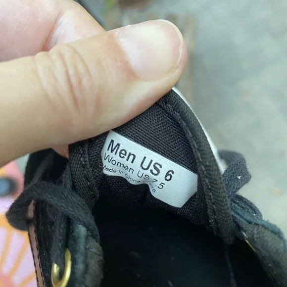 Vans Old Skool Low Skate Shoes Women's 7.5 Men's 6 Black Suede Gold Lace Aglets - Picture 12 of 12